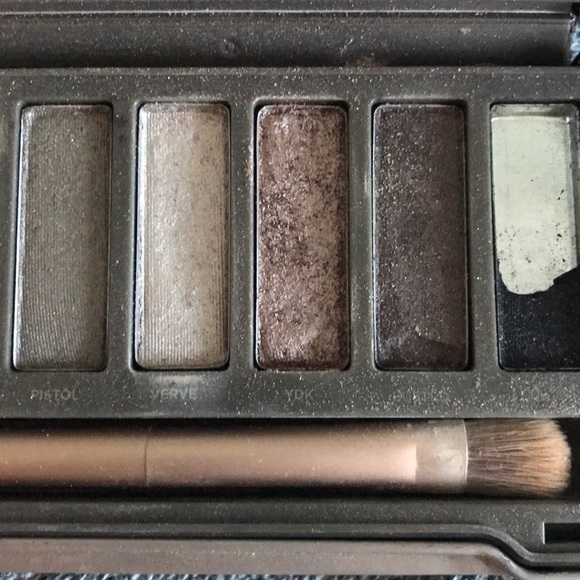 Urban Decay Naked 2 - Picture 5 of 5